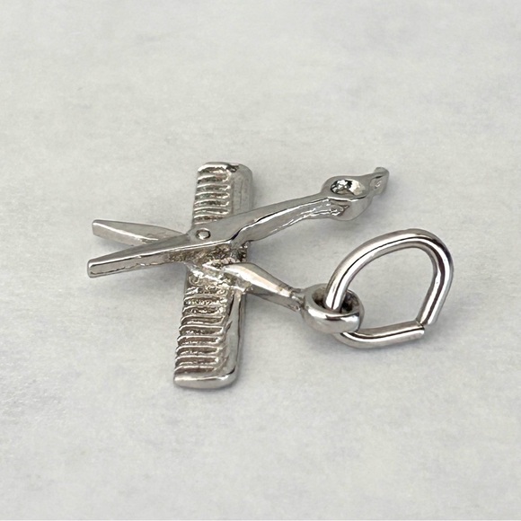 Scissors And Comb Sterling Silver Charm Signed Barber Hairdresser Gift - Picture 5 of 8
